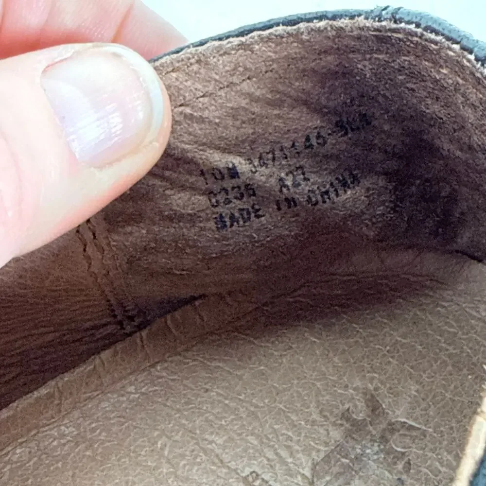 Frye Melanie Sneaker Women's 10 Black Leather Slip-On Low Top Almond toe Comfort
